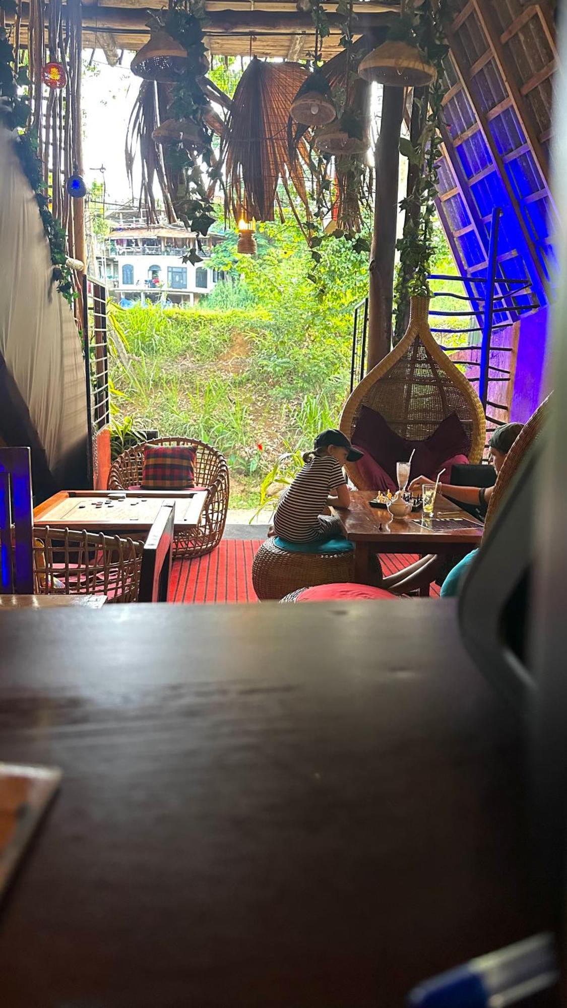 A Lounge Hostel And Cafe Ella Luaran gambar